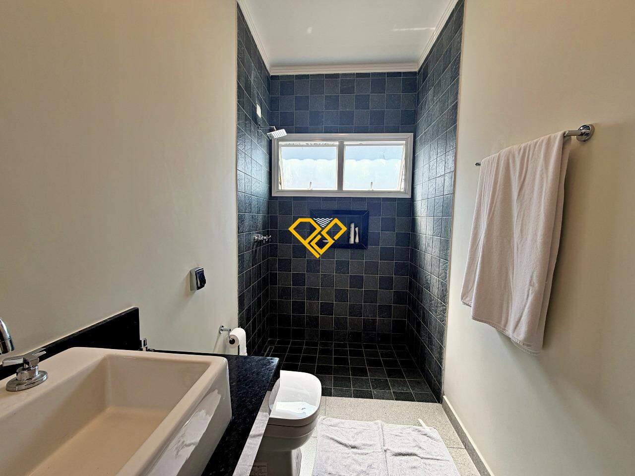 Casa à venda no Santa Terezinha: Wc suíte 2