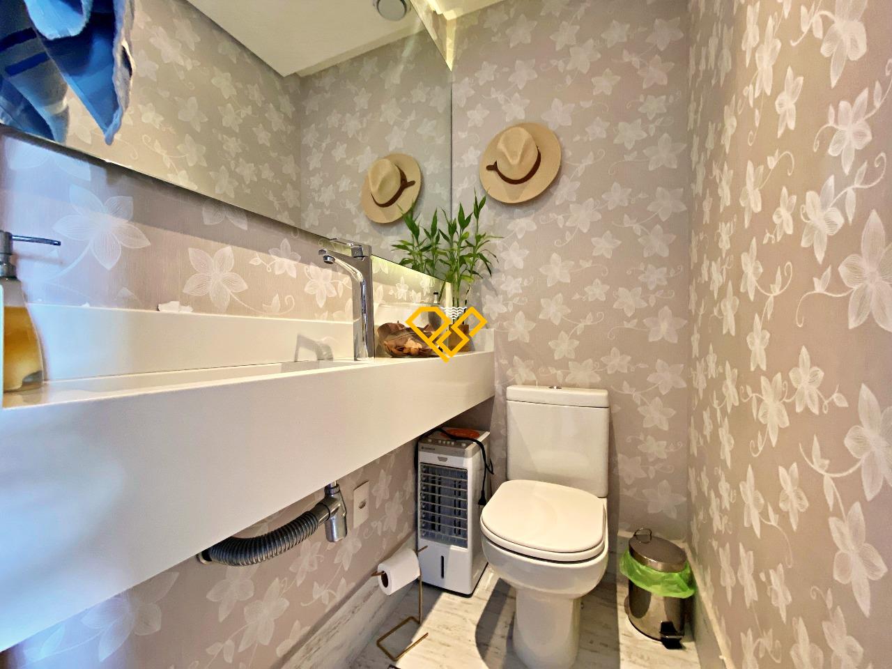 Apartamento à venda no Embaré: Lavabo