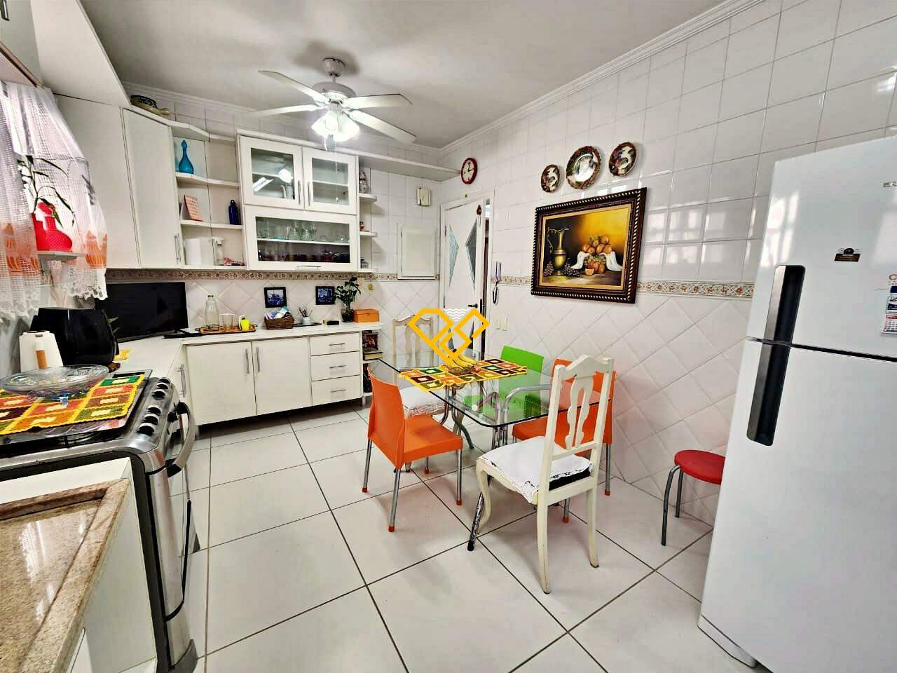 Apartamento à venda no Ponta da Praia: Cozinha