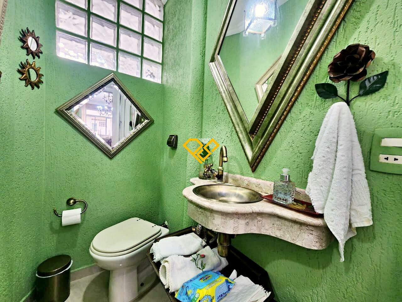 Apartamento à venda no Ponta da Praia: Lavabo