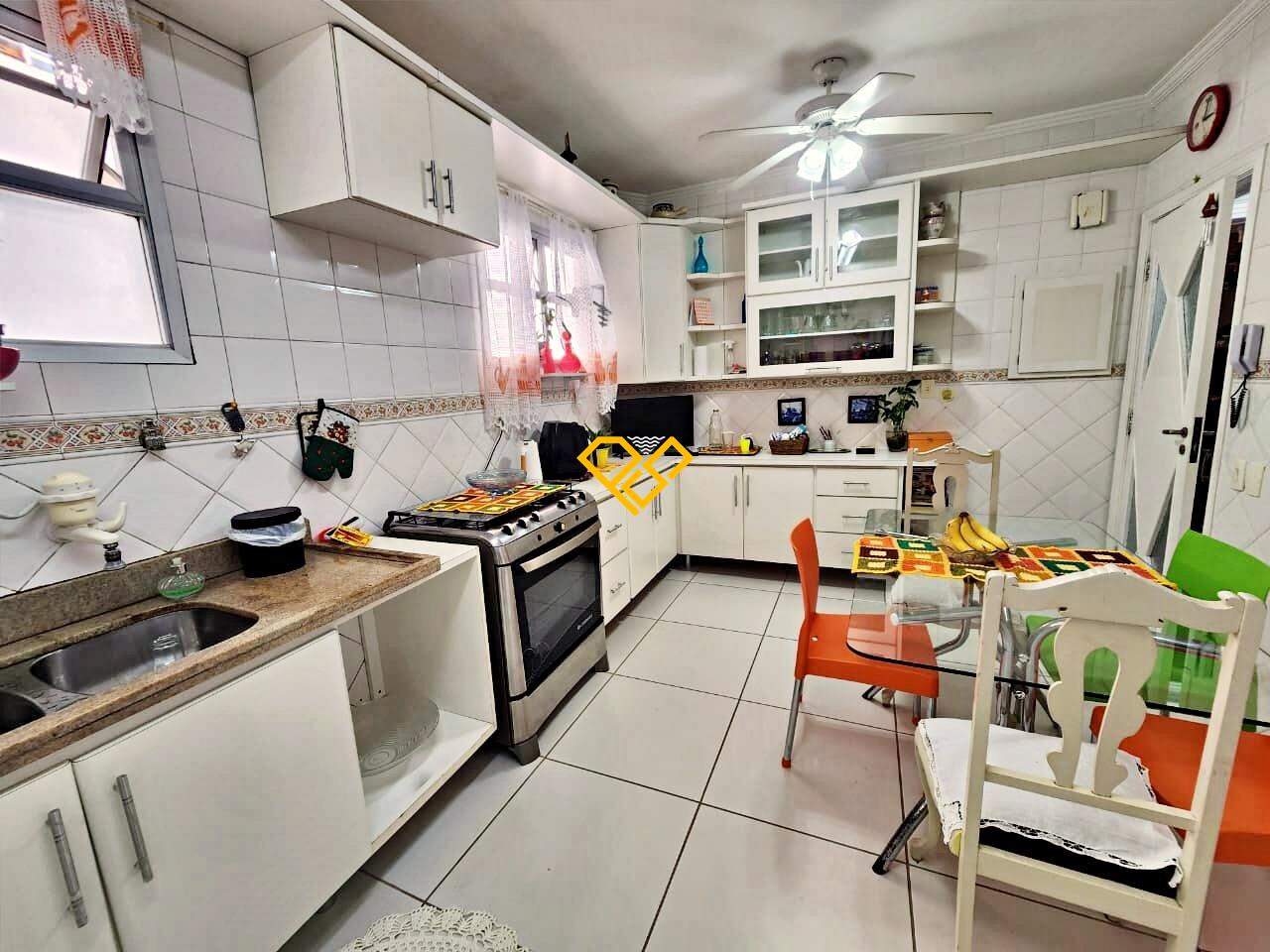 Apartamento à venda no Ponta da Praia: Cozinha