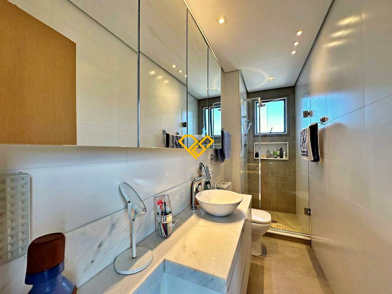 Apartamento à venda no Aparecida: Wc suíte