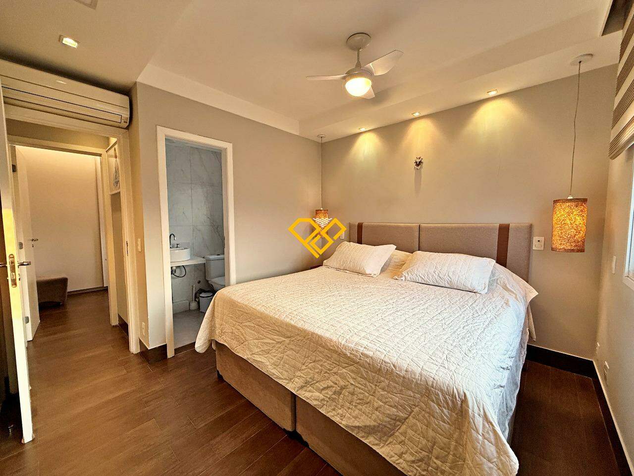 Apartamento à venda no Ponta da Praia: Dormitório 1 - suíte