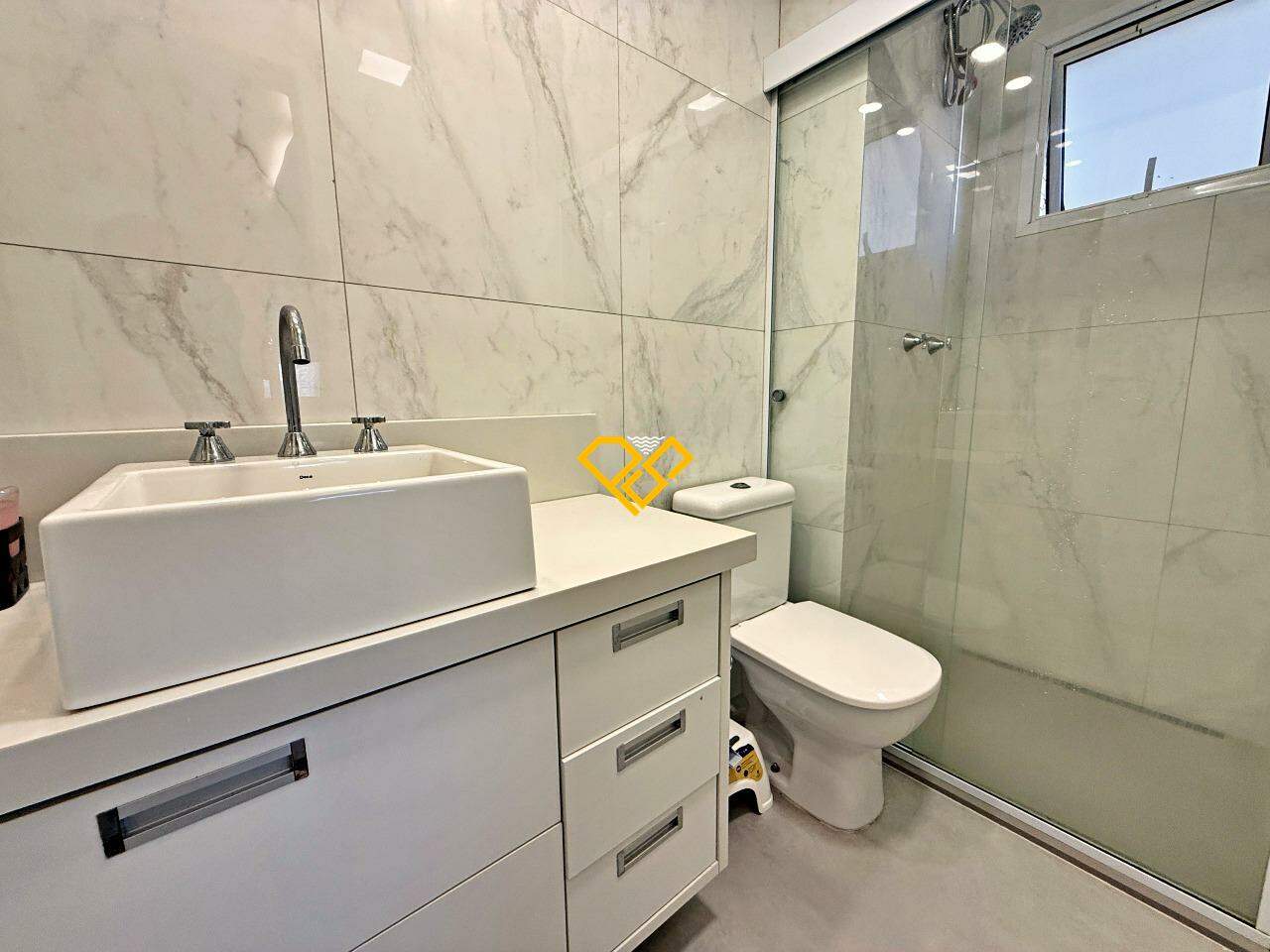 Apartamento à venda no Ponta da Praia: Wc suíte 2