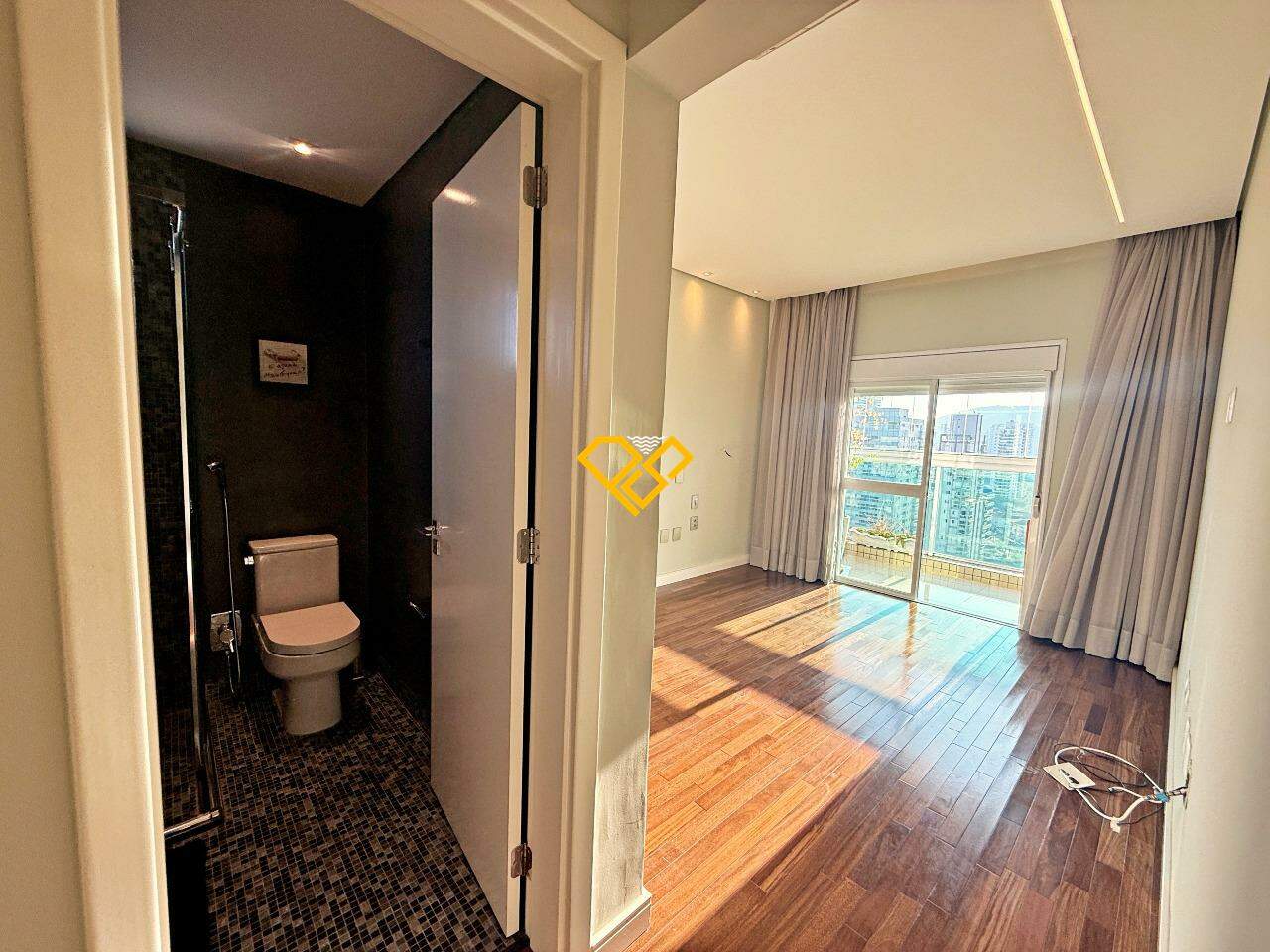 Apartamento para aluguel no Pompéia: Suíte 1