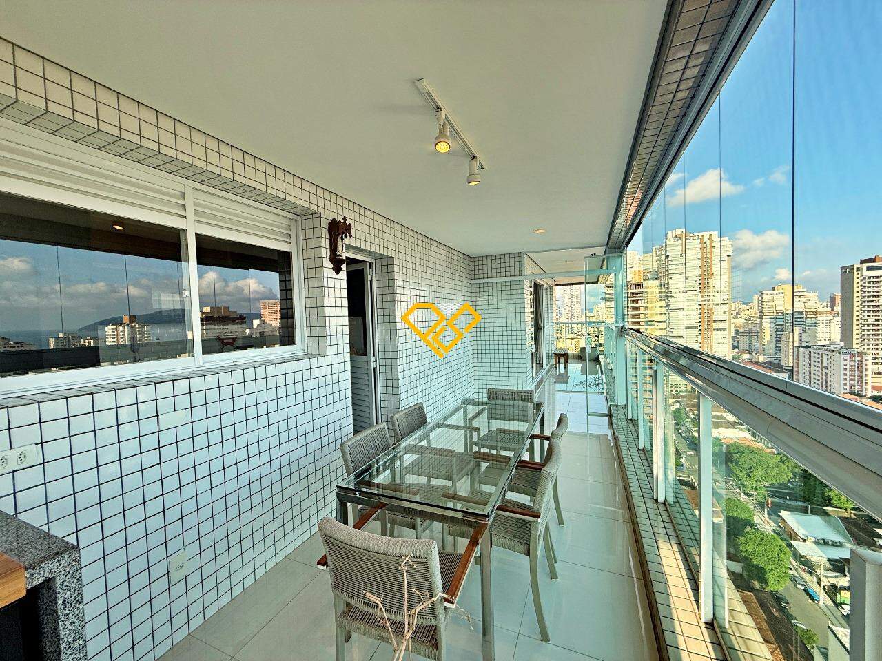 Apartamento para aluguel no Pompéia: Varanda