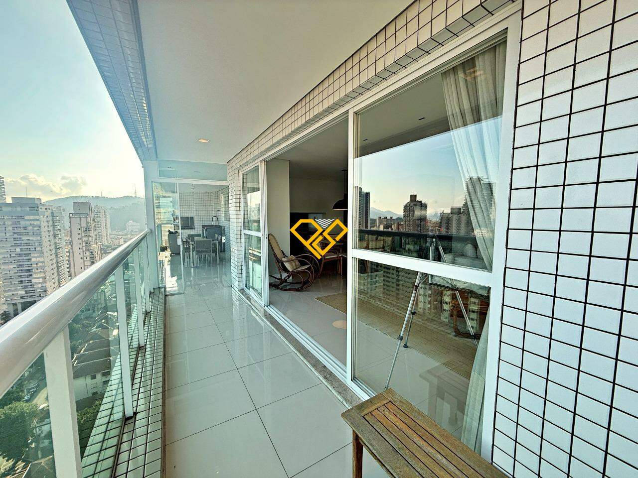 Apartamento para aluguel no Pompéia: Varanda