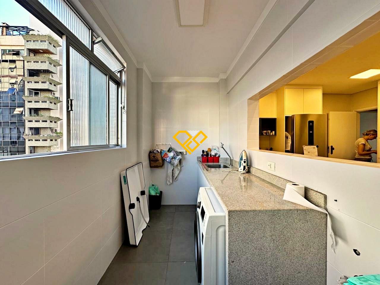 Apartamento à venda no José Menino: Área de serviço