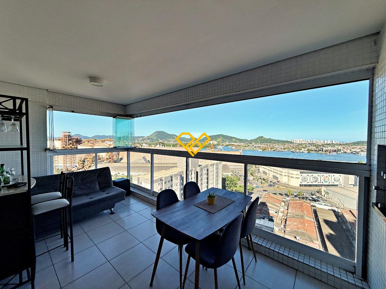 Apartamento à venda no Ponta da Praia: Varanda