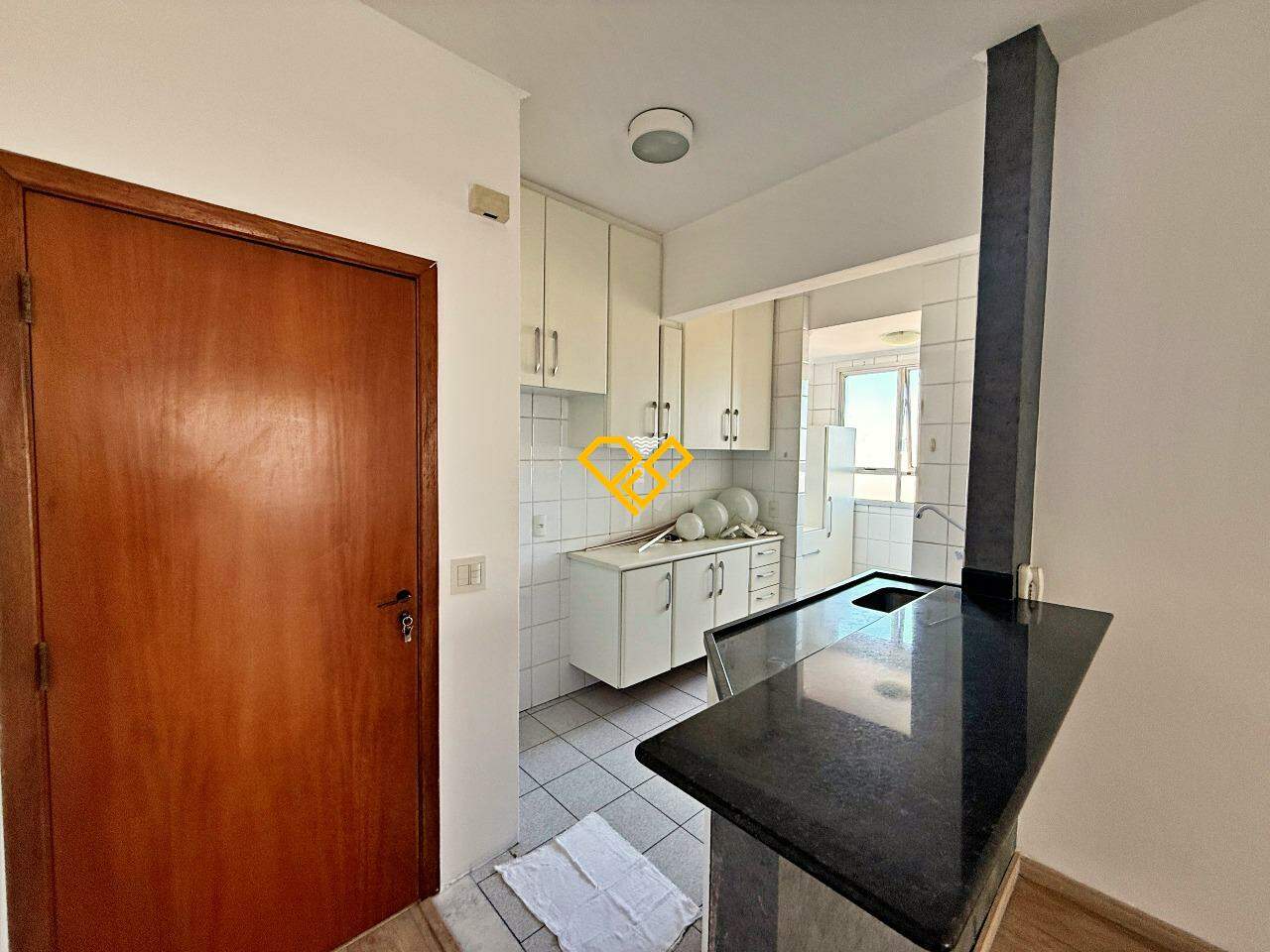 Apartamento à venda no Encruzilhada: Cozinha