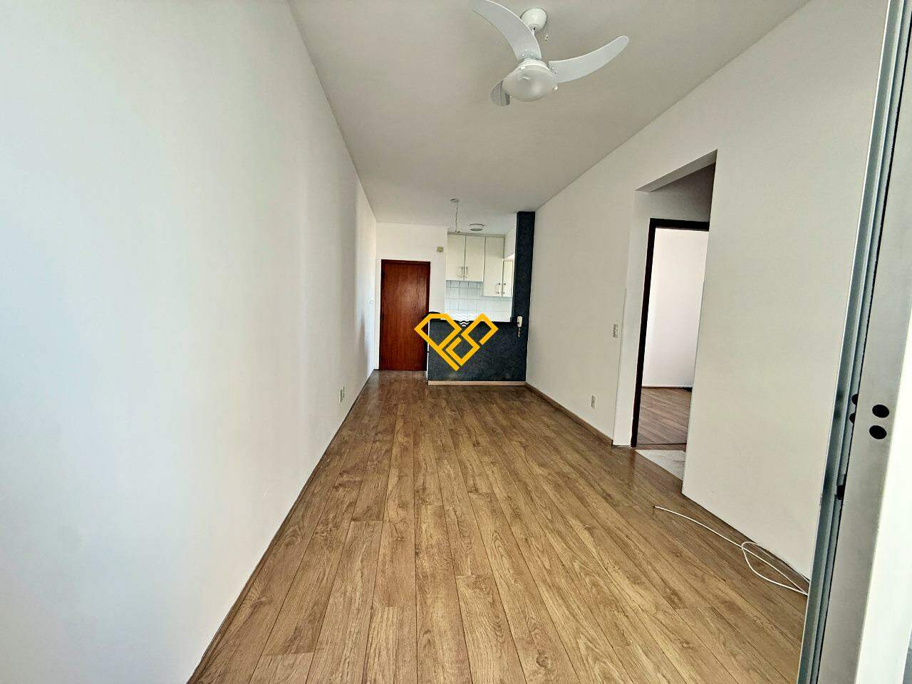Apartamento à venda no Encruzilhada: Sala