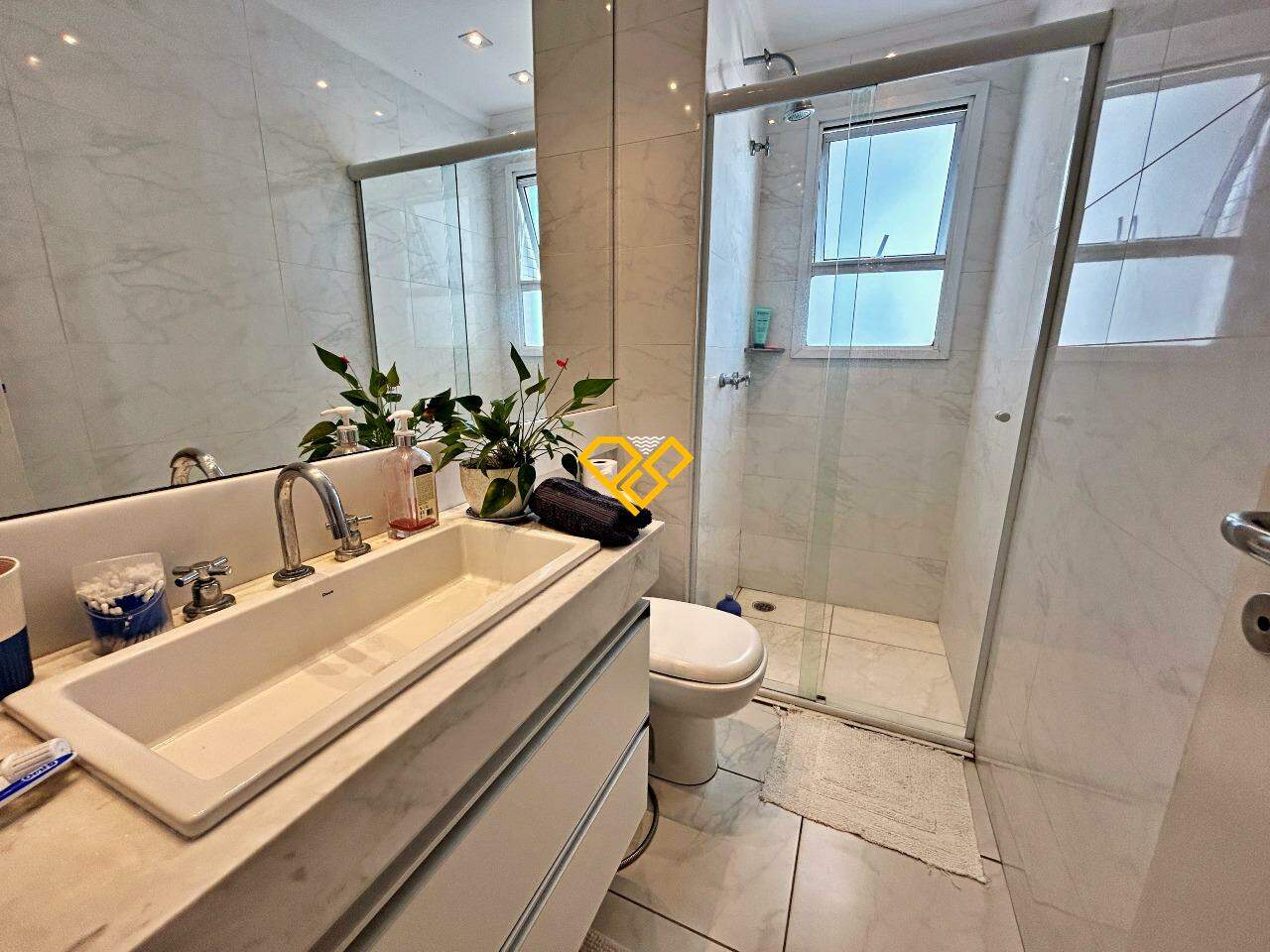 Apartamento à venda no Ponta da Praia: Wc social