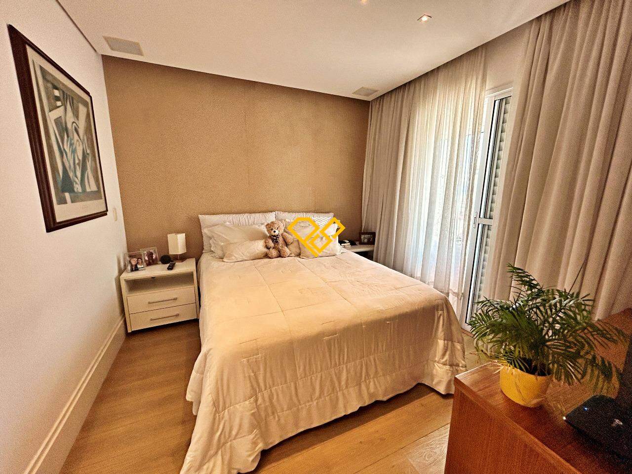 Apartamento à venda no Ponta da Praia: Dormitório 1 - suíte