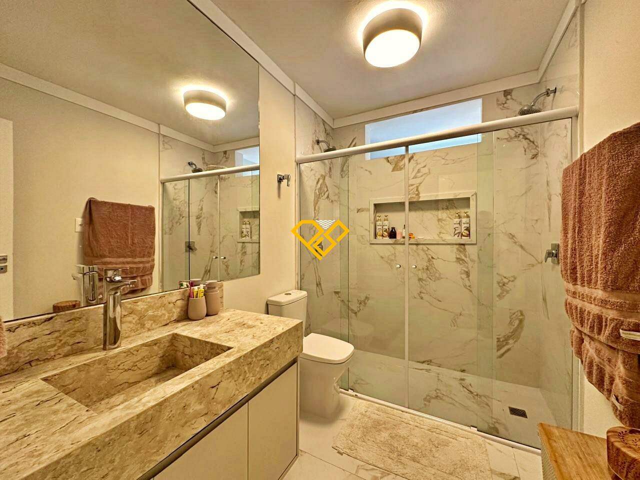 Apartamento à venda no Ponta da Praia: Wc social