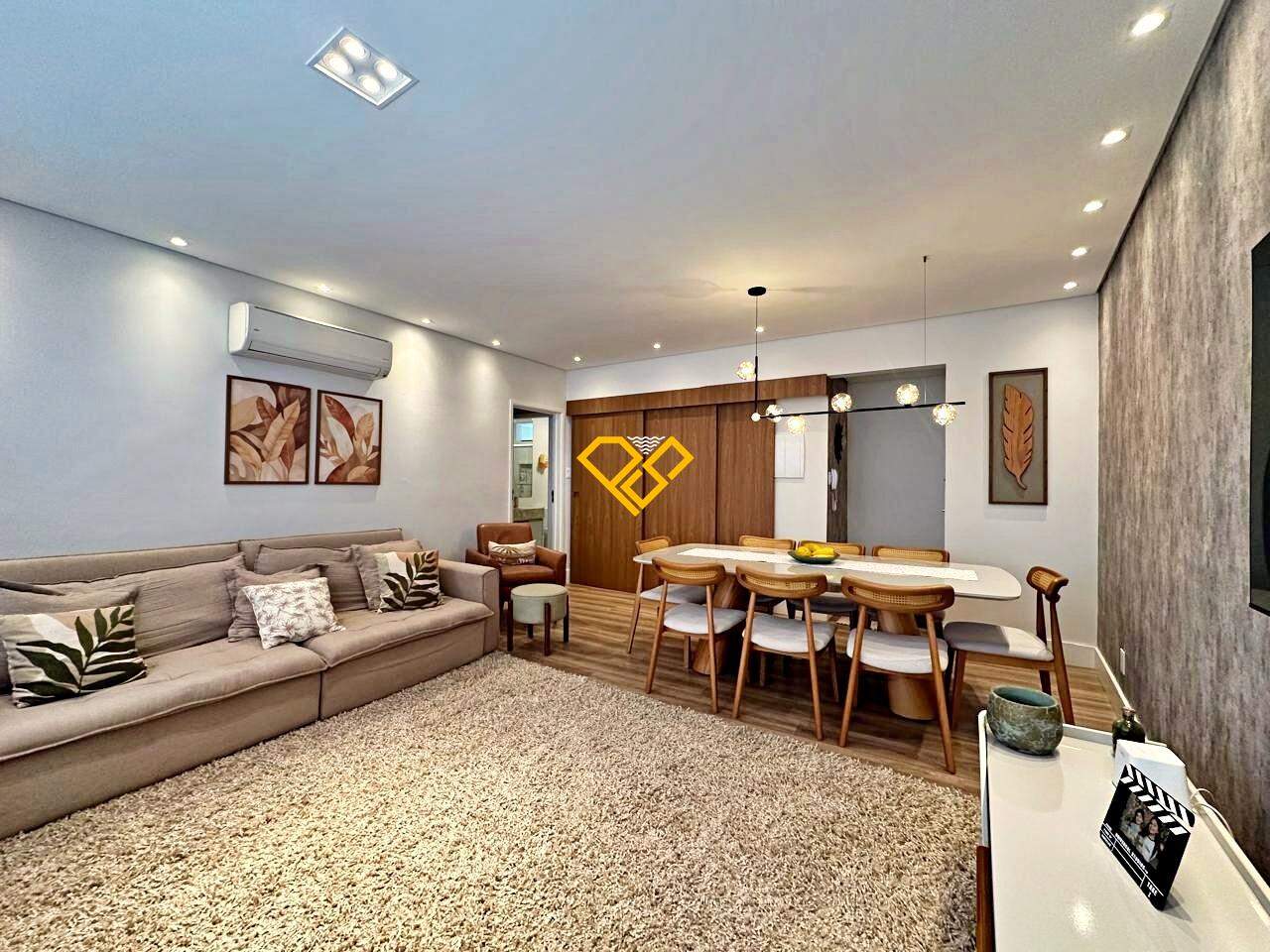 Apartamento à venda no Ponta da Praia: Sala