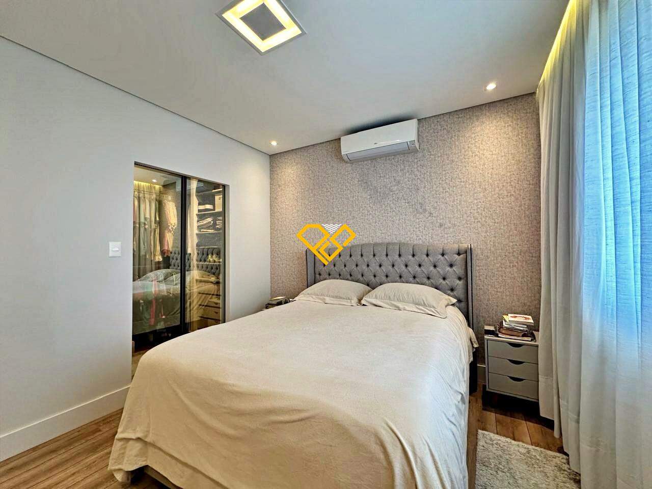 Apartamento à venda no Ponta da Praia: Dormitório 1 - suíte