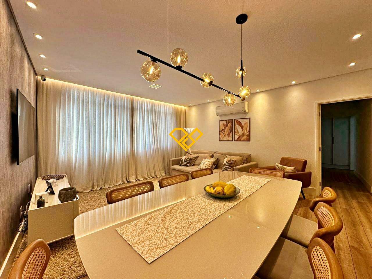 Apartamento à venda no Ponta da Praia: Sala