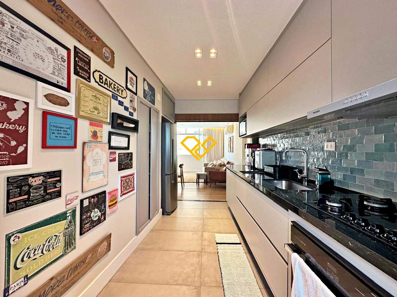 Apartamento à venda no Ponta da Praia: Cozinha