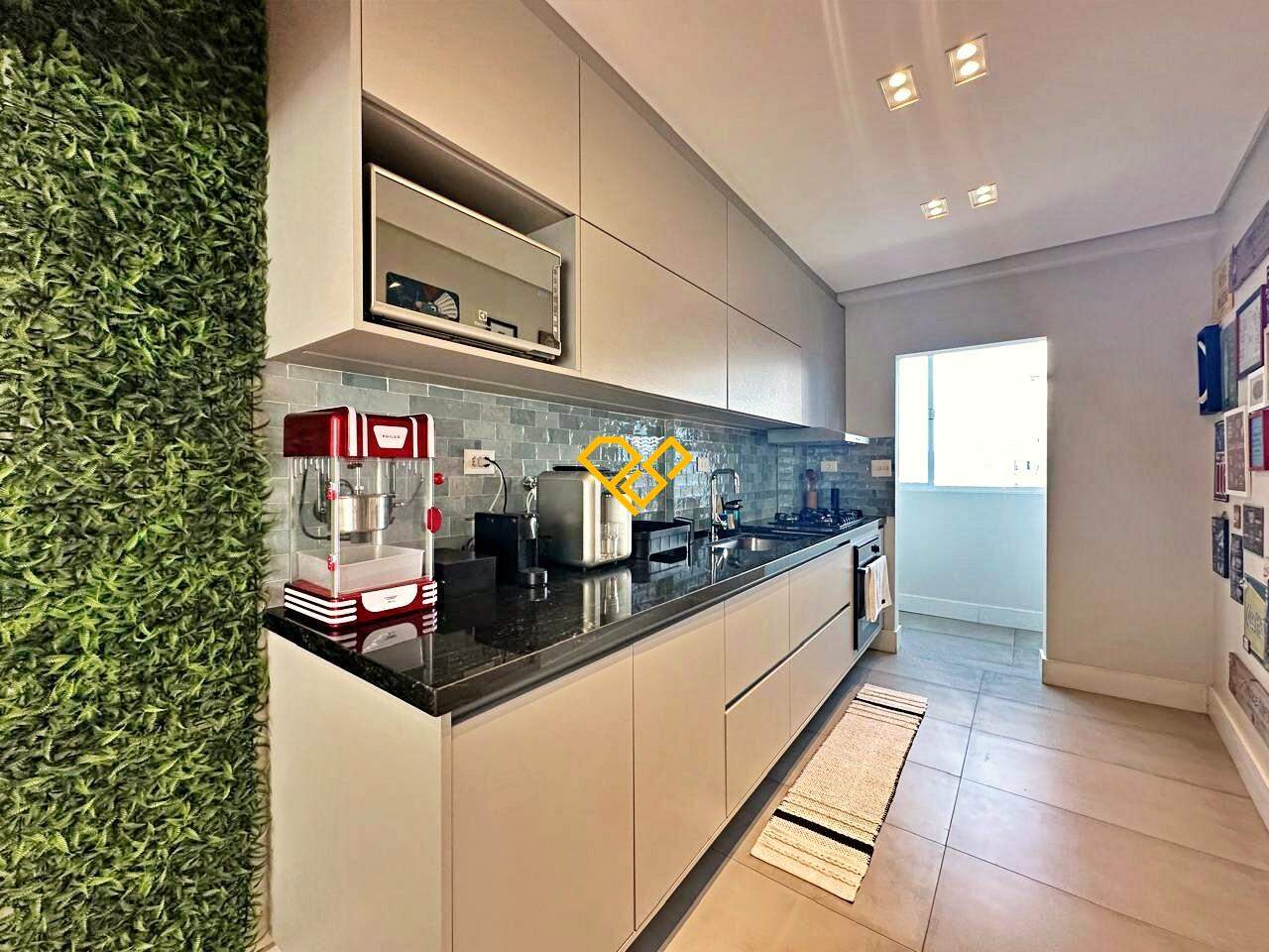 Apartamento à venda no Ponta da Praia: Cozinha