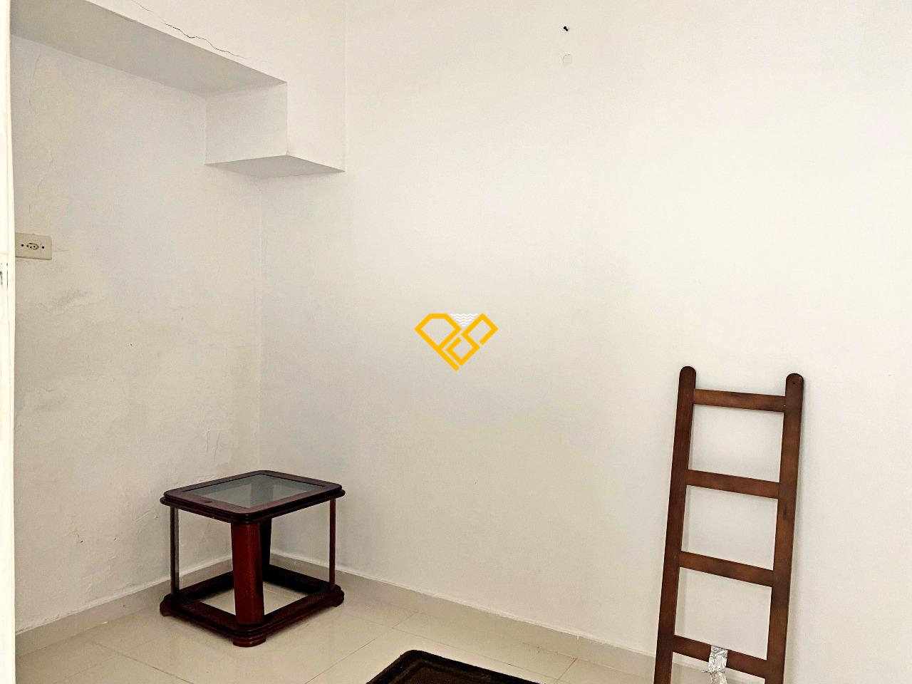 Apartamento à venda no José Menino: Dependência