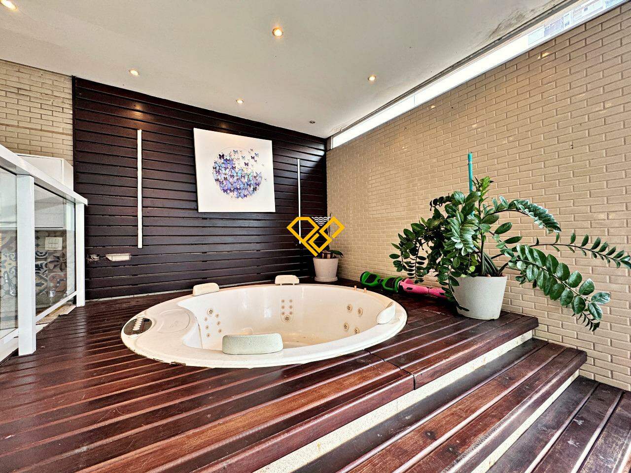 Garden para aluguel no Pompéia: Jacuzzi