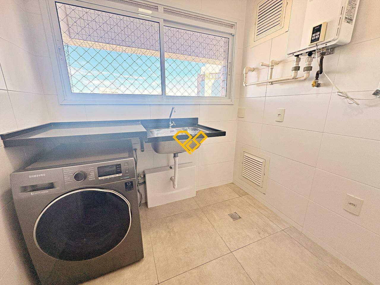 Apartamento para aluguel no Boqueirão: Área de serviço