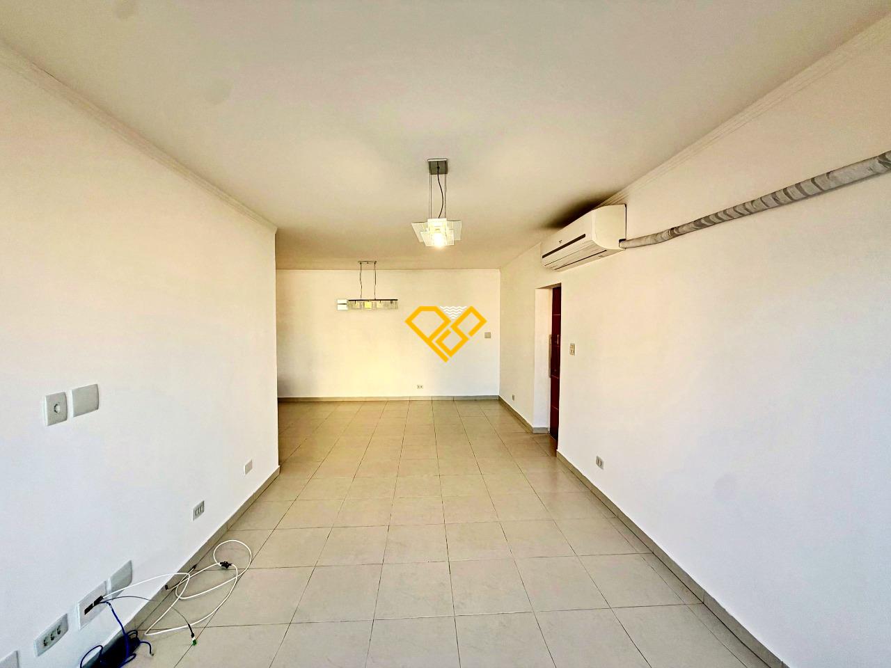 Apartamento à venda no Ponta da Praia: Sala