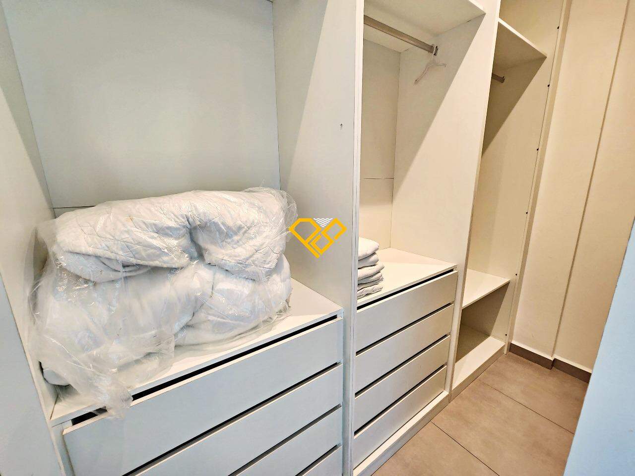 Apartamento à venda no Campo Grande: Dormitório 1 - suíte - closet