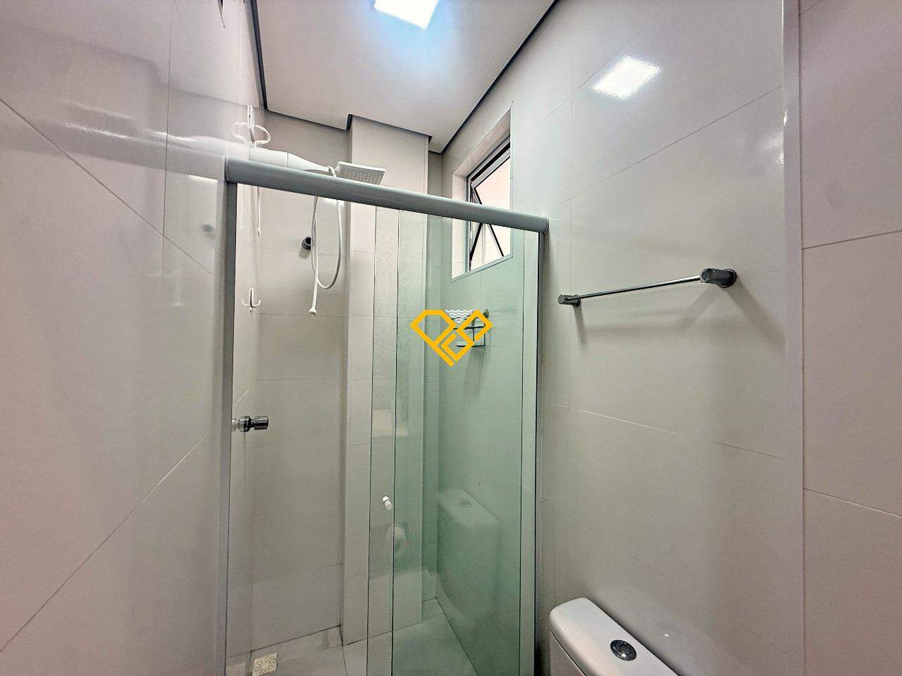 Apartamento à venda no Pompéia: Wc social
