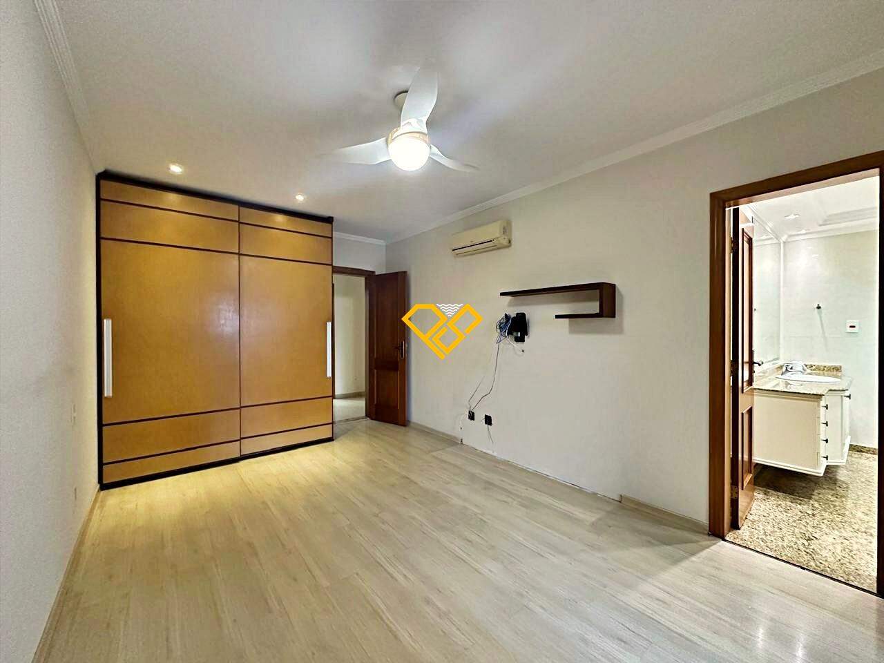 Apartamento à venda no Embaré: Suíte 2
