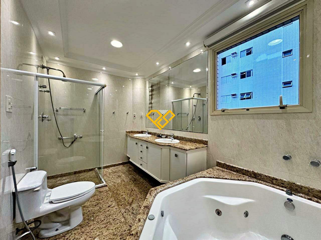 Apartamento à venda no Embaré: Wc suíte 1 - master