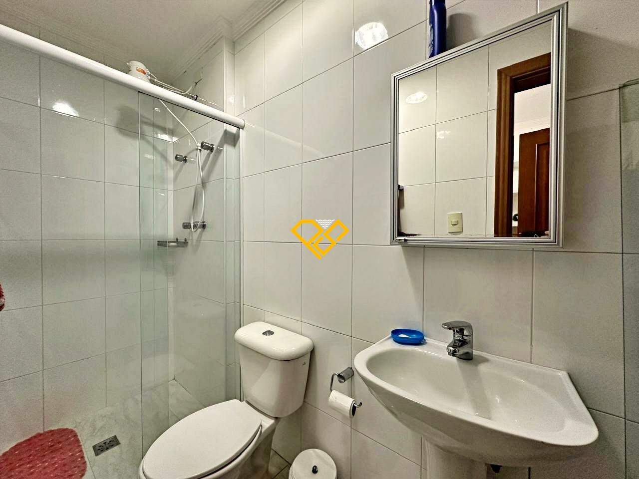 Apartamento à venda no Embaré: Wc de serviço