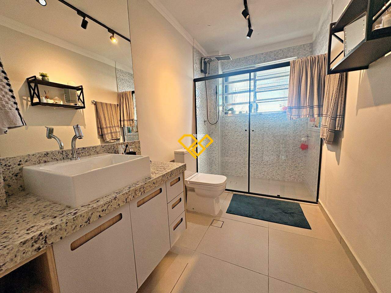 Apartamento à venda no Gonzaga: Wc social