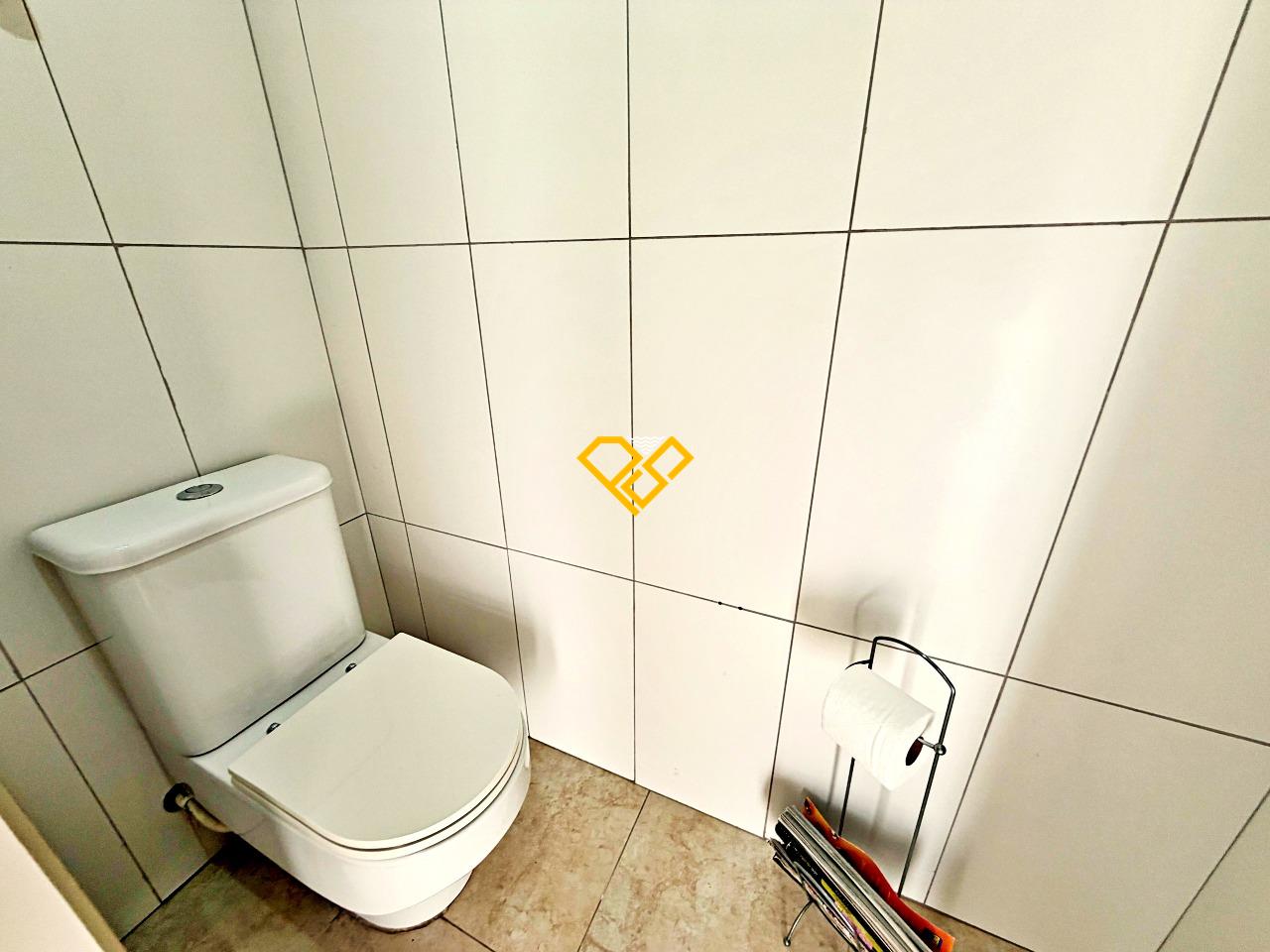 Apartamento à venda no Aparecida: Wc de serviço