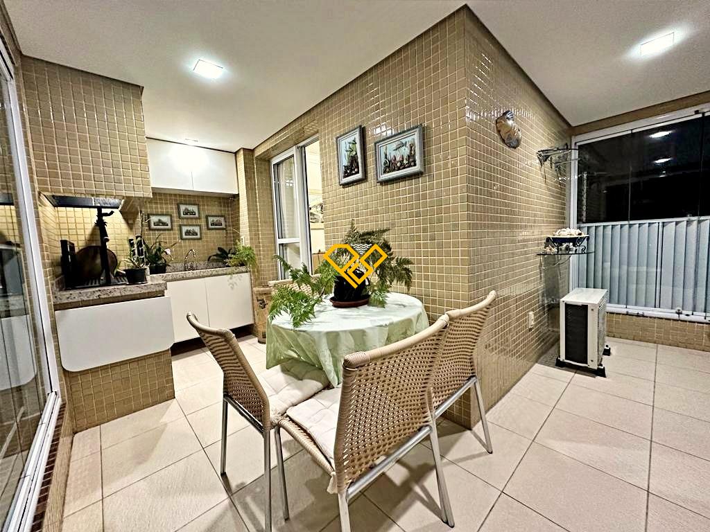 Apartamento à venda no Gonzaga: Varanda