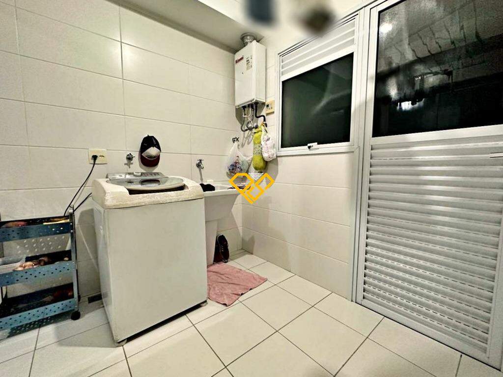 Apartamento para aluguel no Gonzaga: Área de serviço