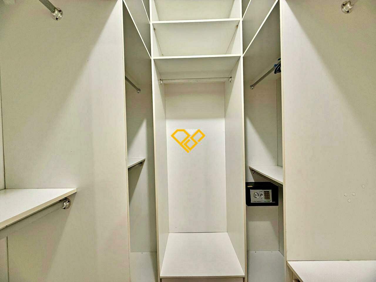 Apartamento para aluguel no Gonzaga: Dormitório 1 - suíte - closet