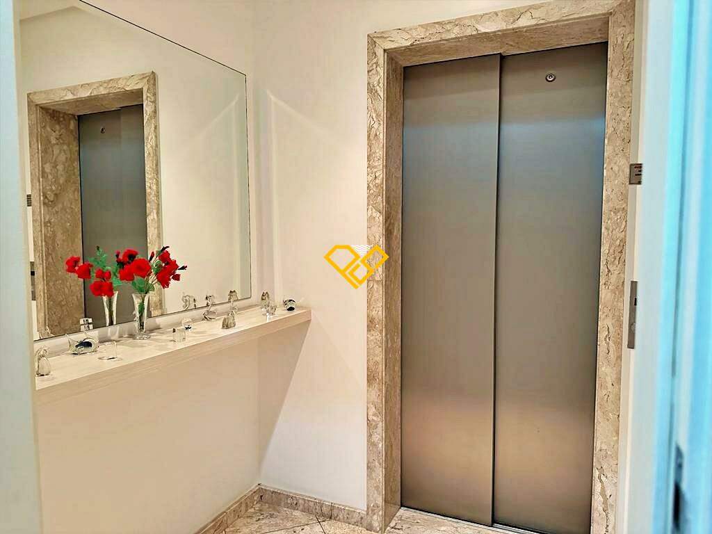 Apartamento para aluguel no Gonzaga: Hall privativo