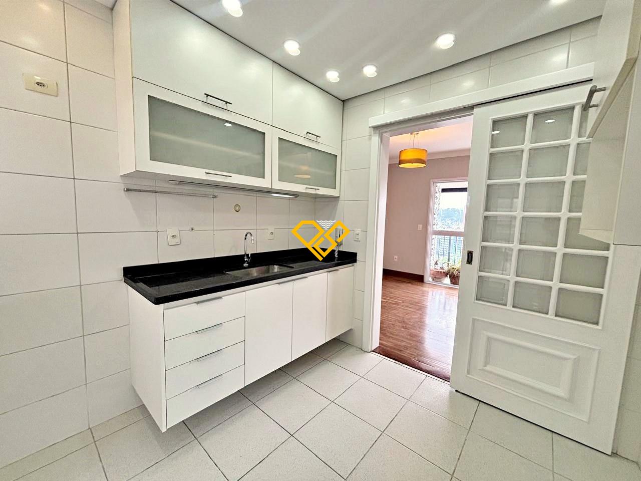 Apartamento para aluguel no Gonzaga: Cozinha