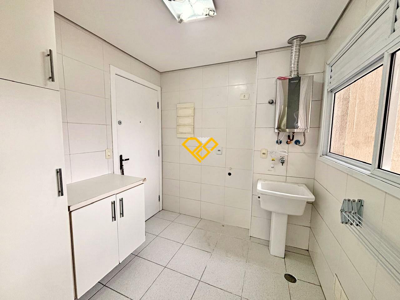 Apartamento para aluguel no Gonzaga: Área de serviço