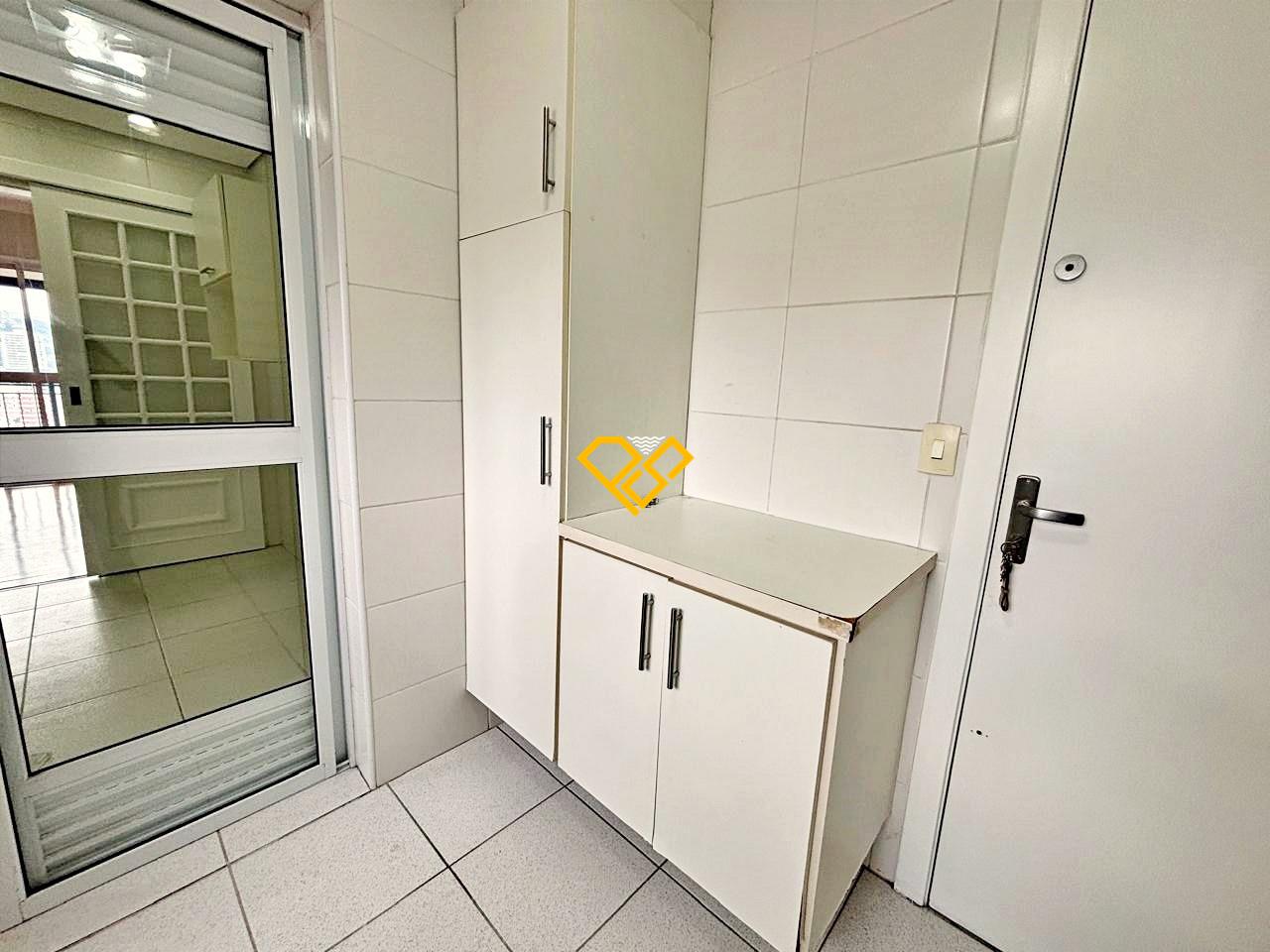 Apartamento para aluguel no Gonzaga: Área de serviço