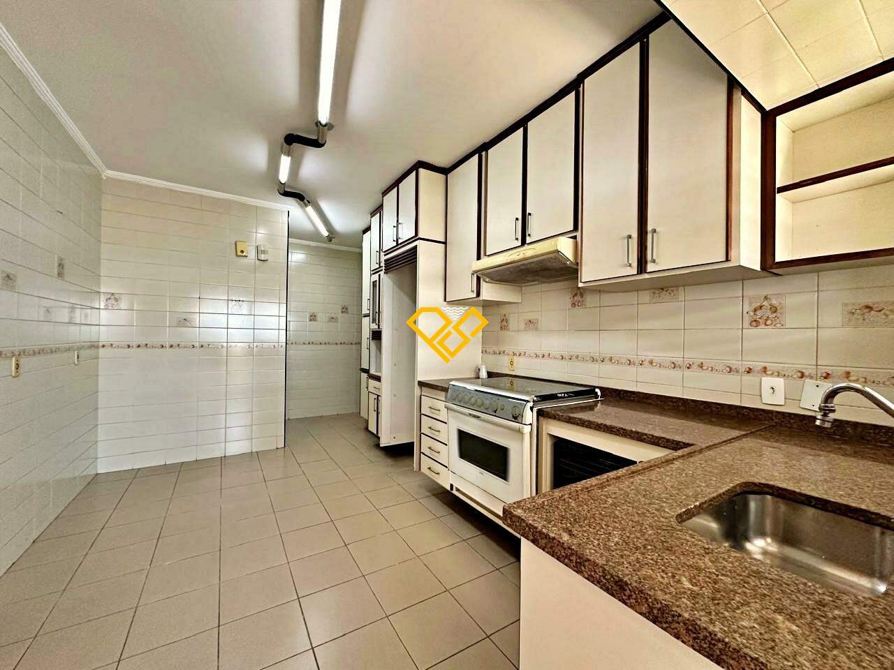 Apartamento à venda no Gonzaga: Cozinha