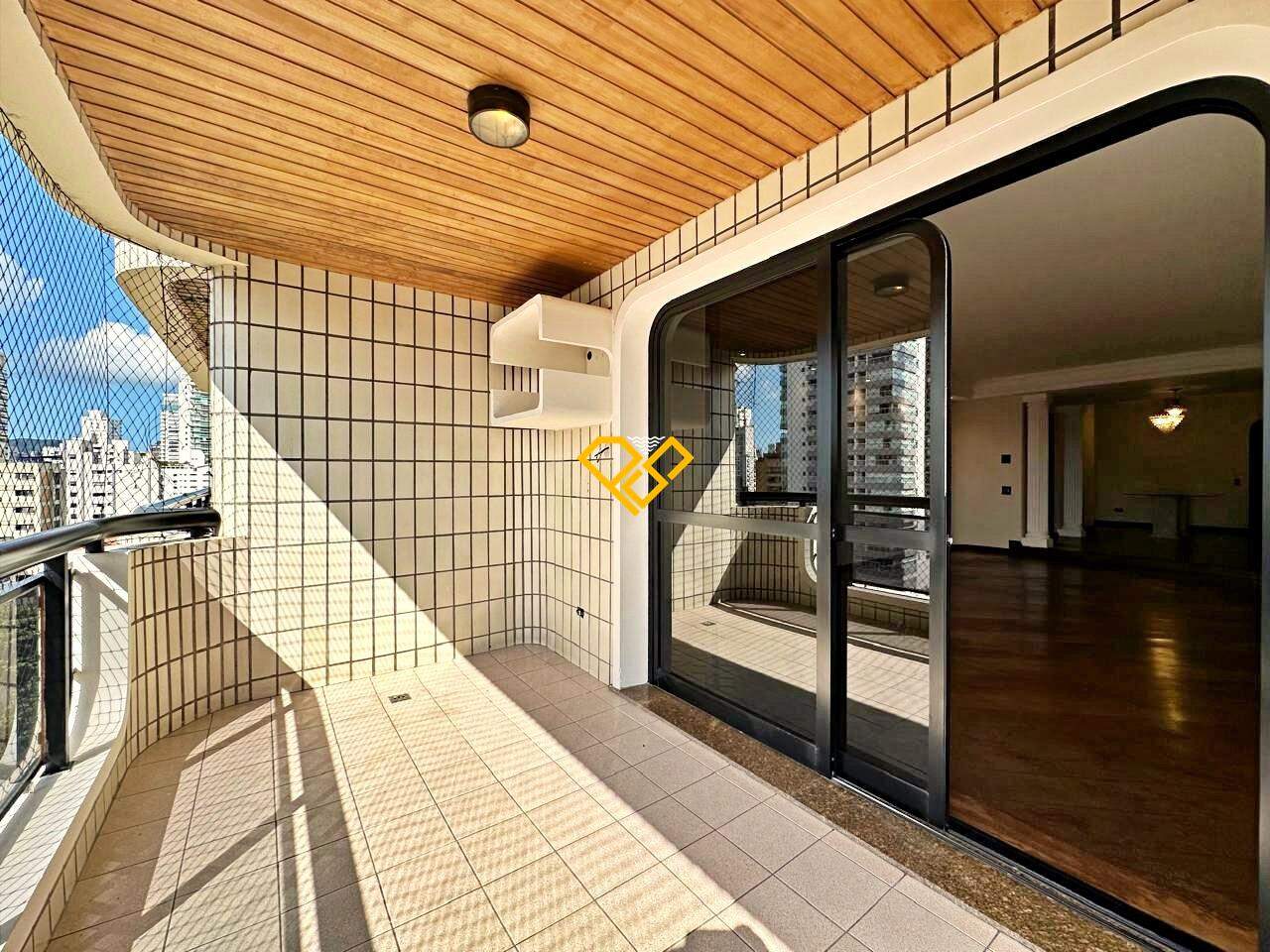 Apartamento à venda no Gonzaga: Varanda