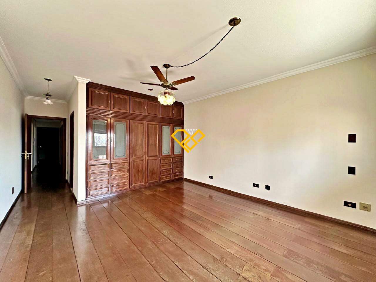 Apartamento à venda no Gonzaga: Dormitório 1 - suíte