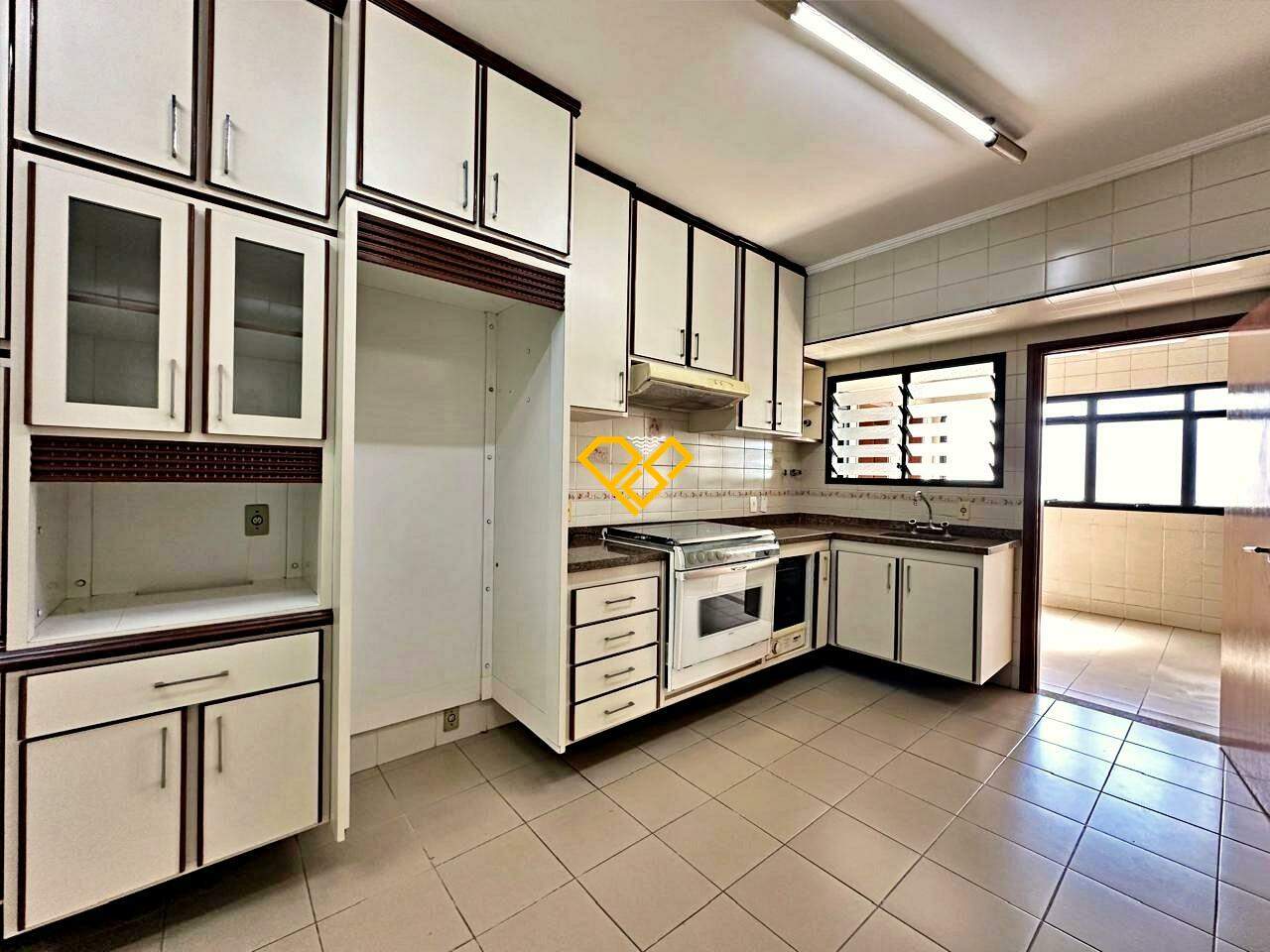 Apartamento à venda no Gonzaga: Cozinha