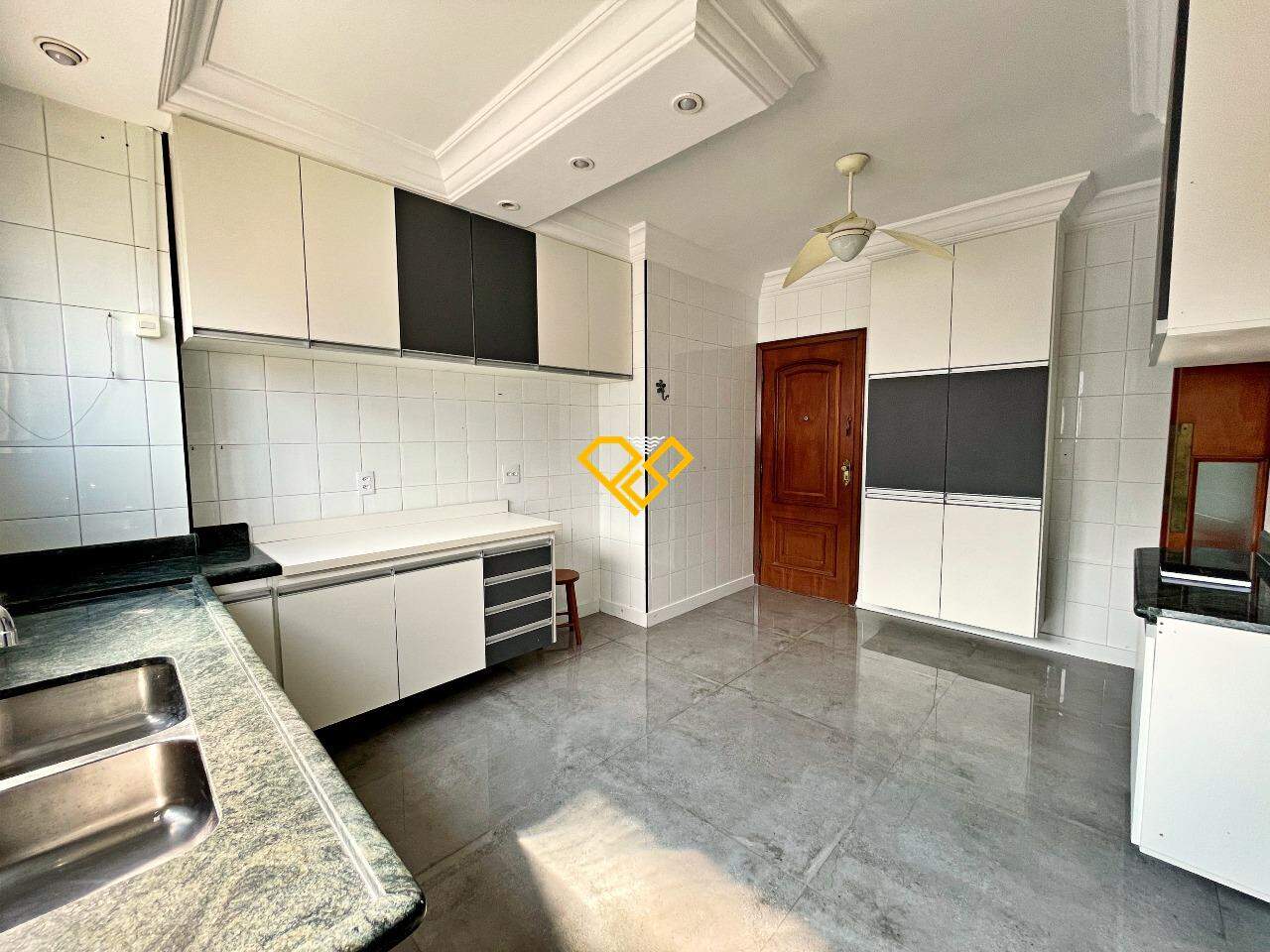 Apartamento para aluguel no Marapé: Cozinha