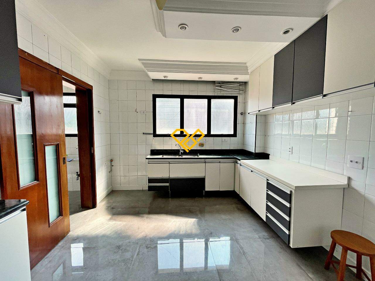 Apartamento para aluguel no Marapé: Cozinha