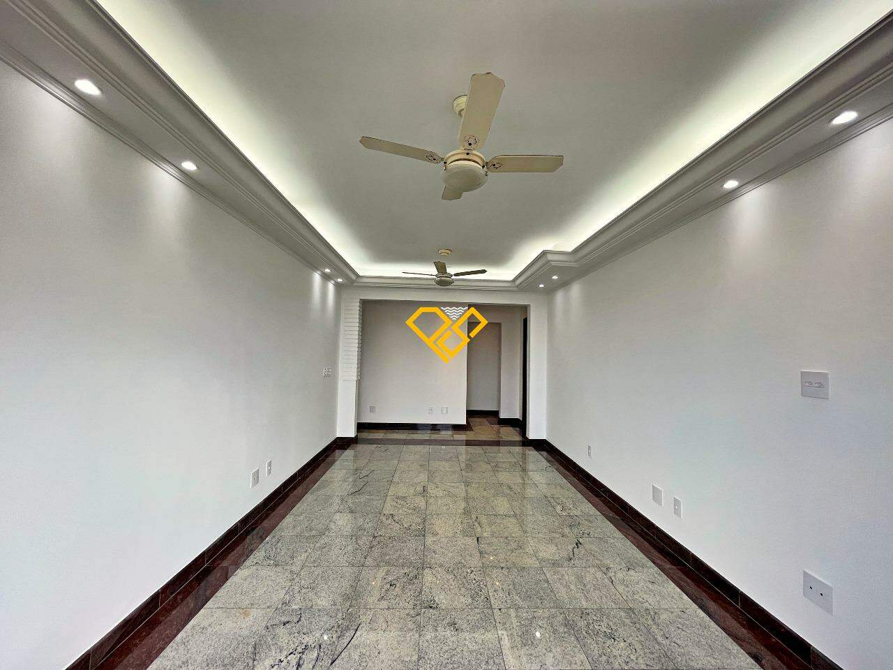 Apartamento para aluguel no Marapé: Sala