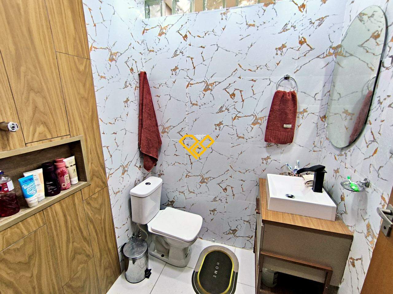 Sobrado à venda no Embaré: Wc social