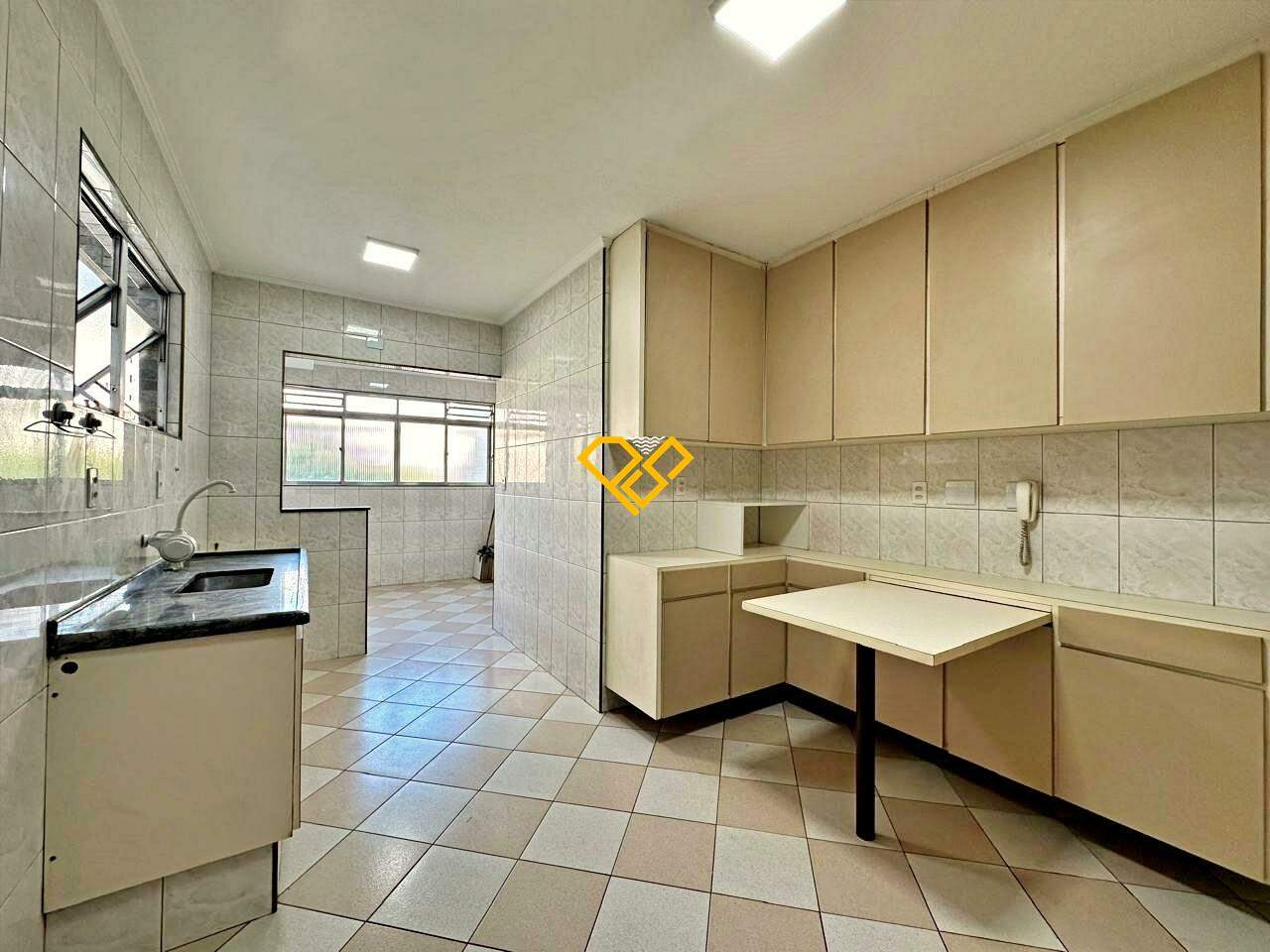 Apartamento à venda no Embaré: Cozinha